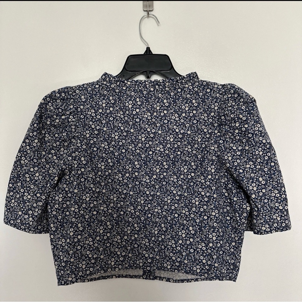 Levi's Women’s Blouse Size Large Navy Floral Cotton Square Neck Cropped NWOT - Picture 2 of 7